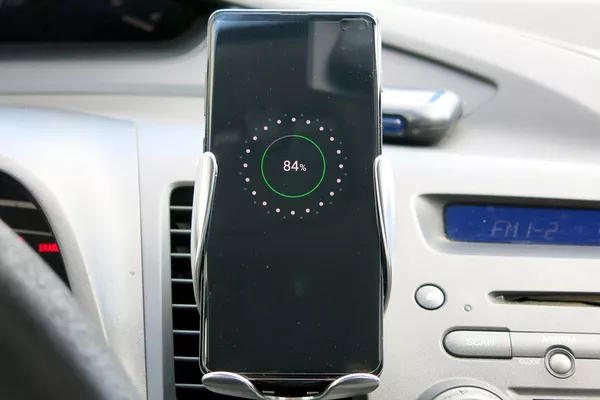 in-car wireless phone charging 