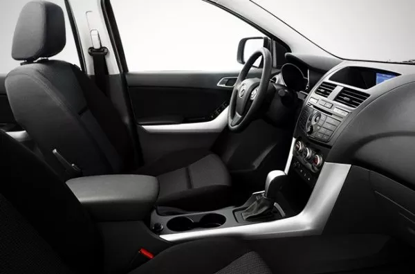 Mazda BT-50 2018 interior