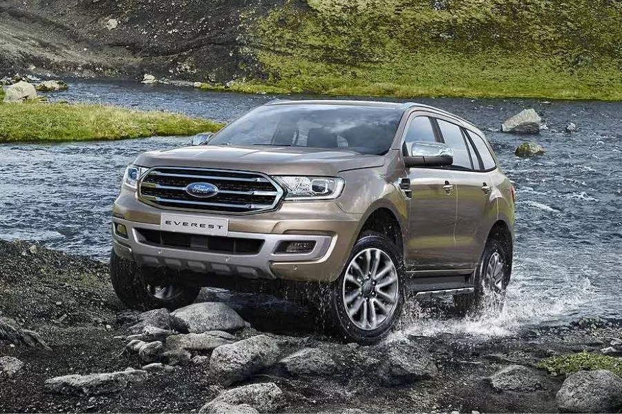 Ford Everest front shot
