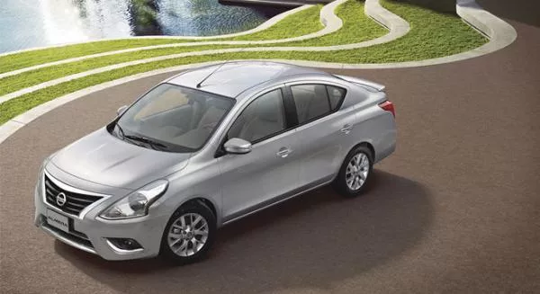 Angular front of the Nissan Almera