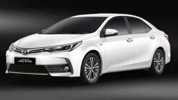 Toyota Altis 2018 India angular front