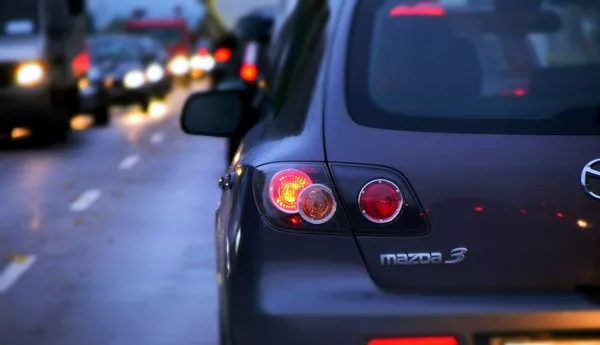 No matter what transmission a particular car has, it will eventually have to deal with an inevitable truth: getting caught in slow-moving traffic A car getting in to traffic