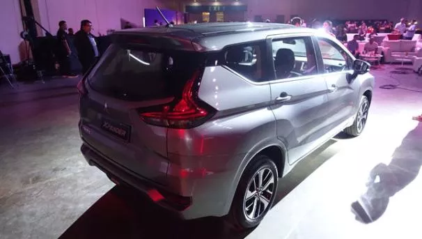 Mitsubishi Xpander 2018 GLX Premium angular rear