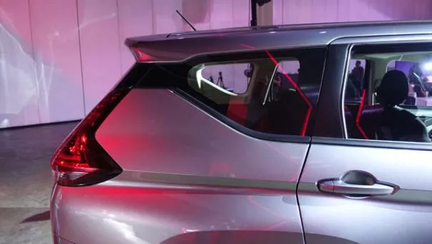 Mitsubishi Xpander 2018 GLX Premium D pillar