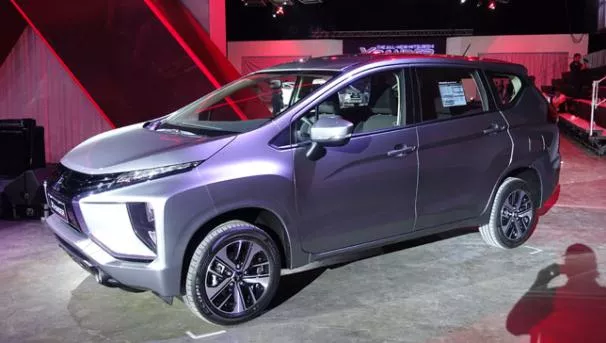 Mitsubishi Xpander 2018 GLX Premium angular front