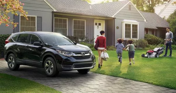 A family with a Honda CR-V