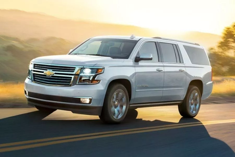 Chevrolet Suburban front view