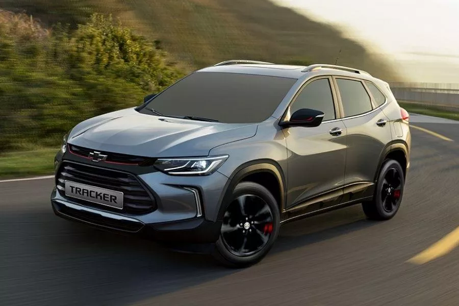 Chevrolet Tracker front view