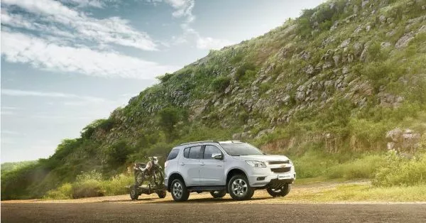 Chevrolet Trailblazer 2018 on the road