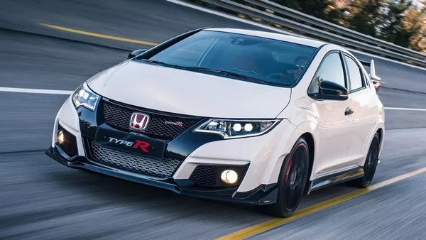 . Honda Civic Type R 2018 on the track