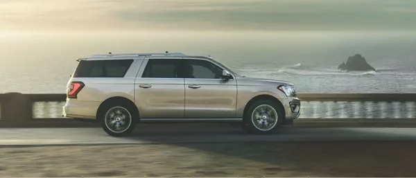 Ford Expedition 2018 on the road