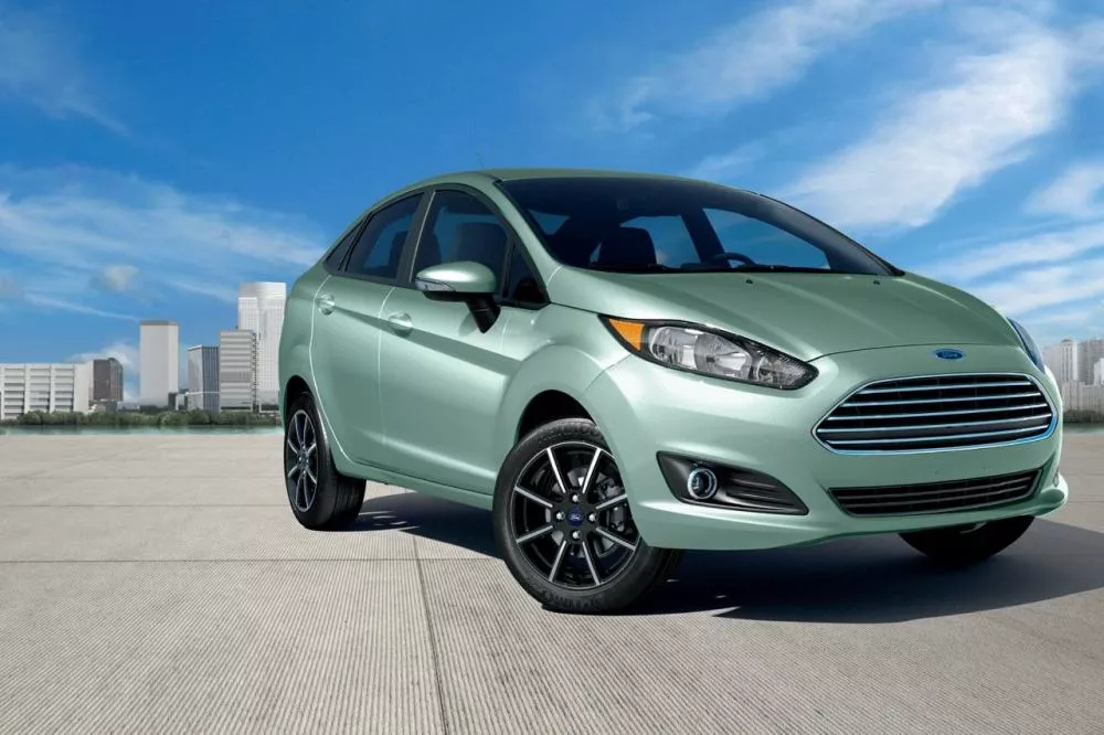 Angular front of a Ford Fiesta 