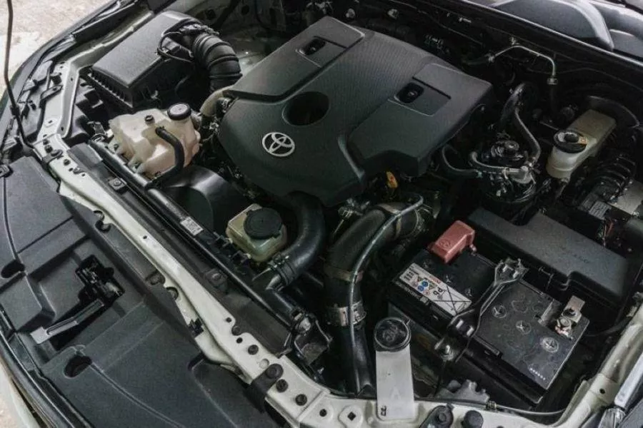 The Fortuner's 2.8-liter turbodiesel inline-4 engine