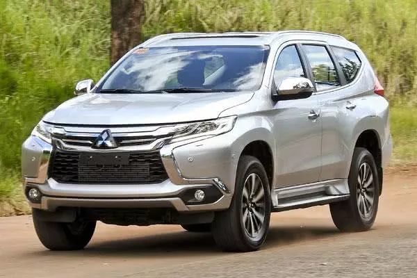 Mitsubishi Montero 2018 front fascia