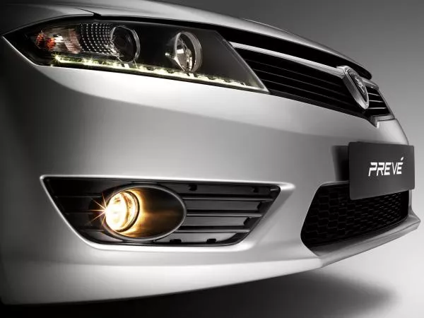 Front fog lamp turned on