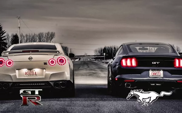 nissan-gtr-vs-mustang