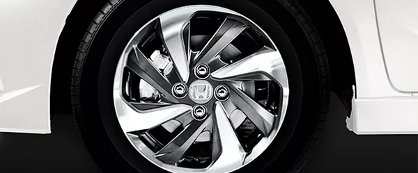 Honda Mobilio 2018 wheel