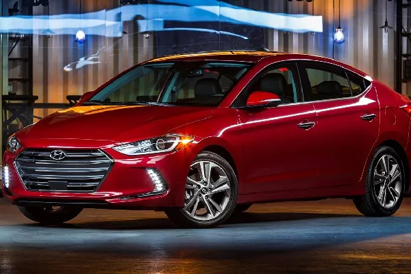 Hyundai Elantra 2018 angular front