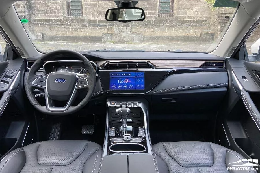 A picutre of the interior of the Ford Territory