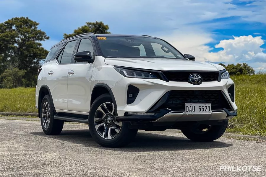 Toyota Fortuner LTD front view