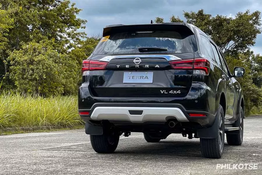 A picture of the rear of the Nissan Terra while it's parked on the road.