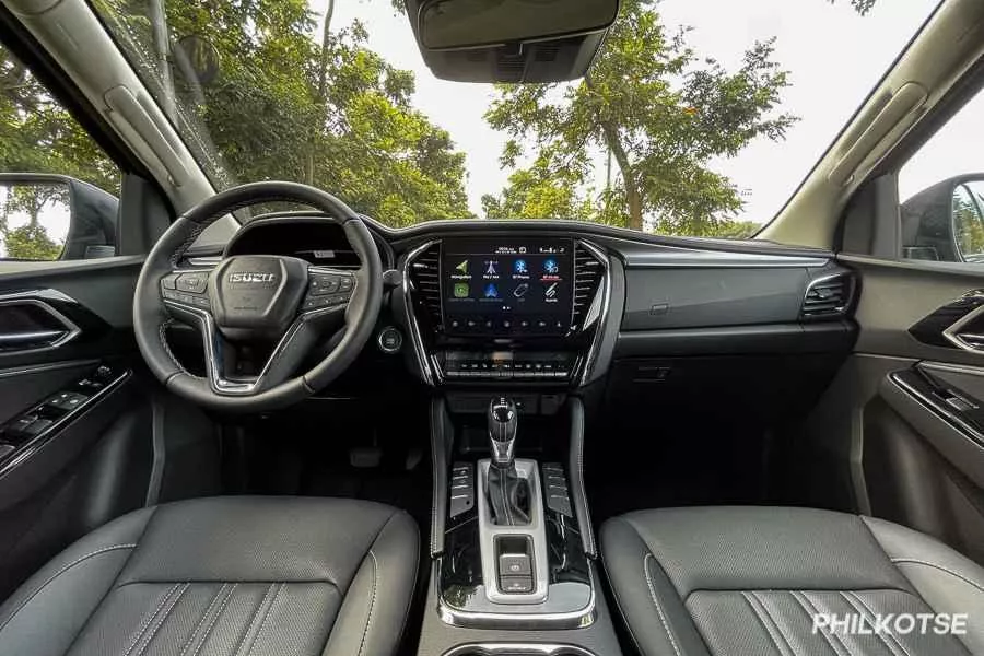 A picture of the interior of the 2022 Isuzu mu-X