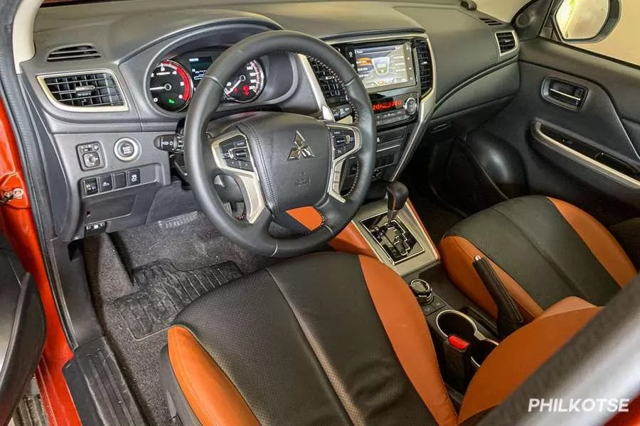 A picture of the interior of the Mitsubishi Strada Athlete