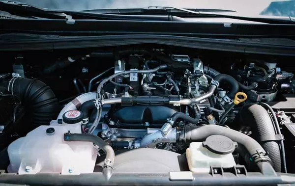 Toyota Innova Touring Sport 2018 engine bay