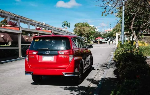 Toyota Innova Touring Sport 2018 angular rear