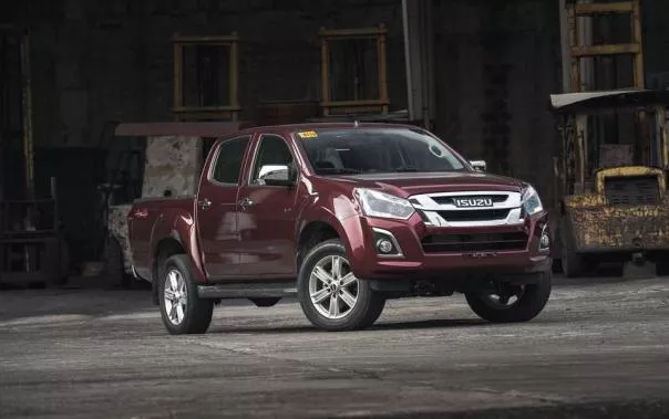 Isuzu Dmax 2018 angular front