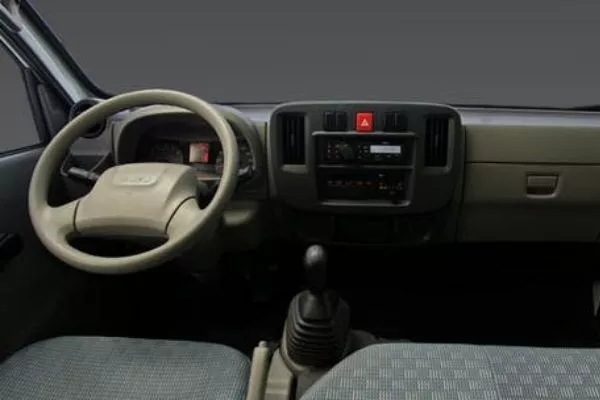 Traviz Interior