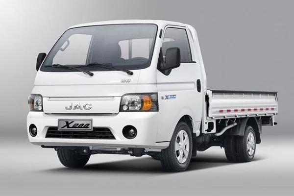 JAC X200 front view