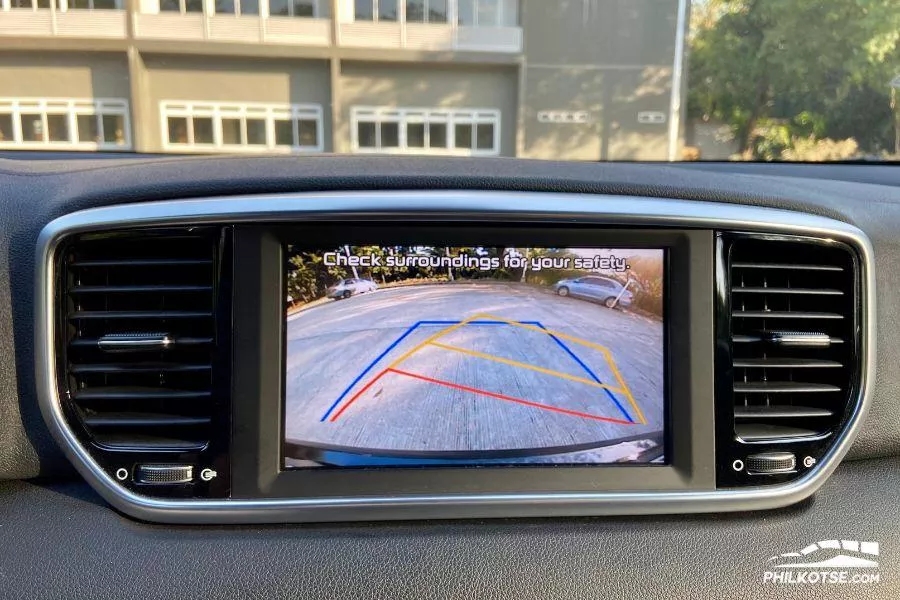 Kia Sportage 8-inch infotainment touchscreen system