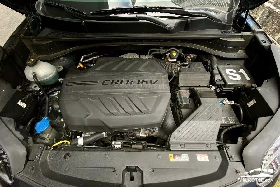 Kia Sportage engine view