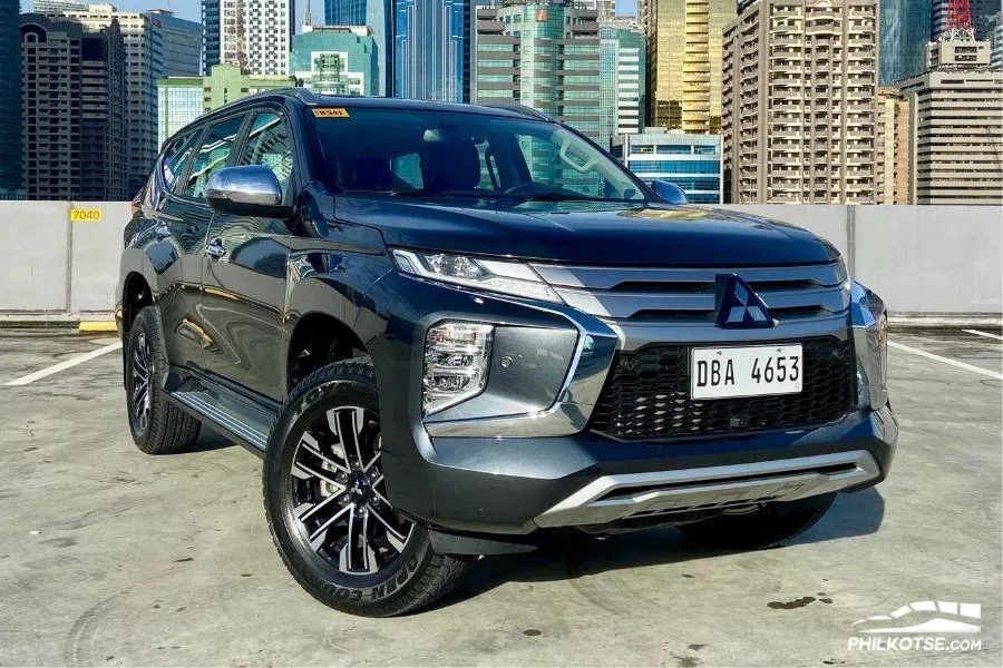 Mitsubishi Montero Sport front view