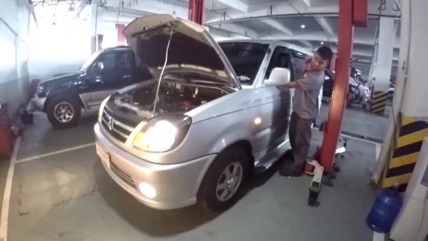 Choose an authorized car service center with skillful and experienced mechanics to entrust your AUV a Mitsubishi Adventure at service center