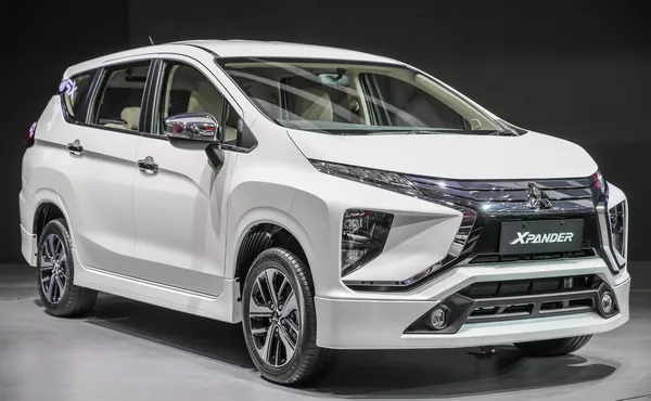 Angular front of the Mitsubishi Xpander Philippines