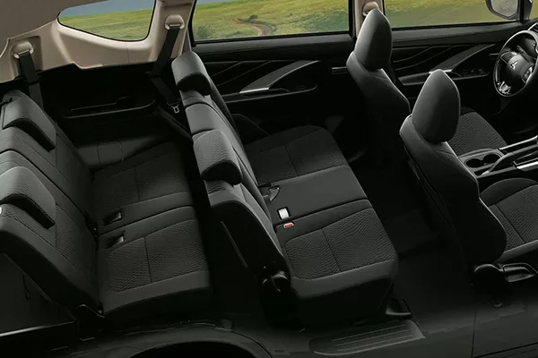 A picture of the 2019 MItsubishi Xpander's passenger cabin