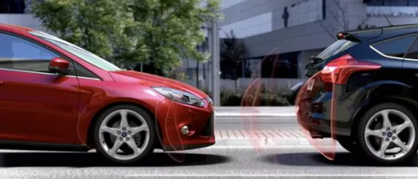 illustration of how rear automatic emergency braking (tie) works between two cars