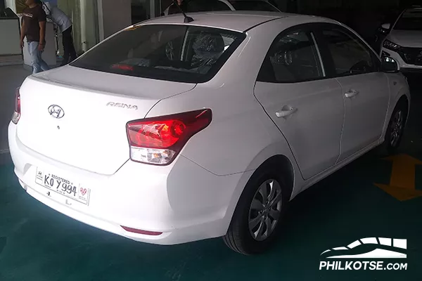 A picture of the 2019 Hyundai Reina's rear highlighting the trunk