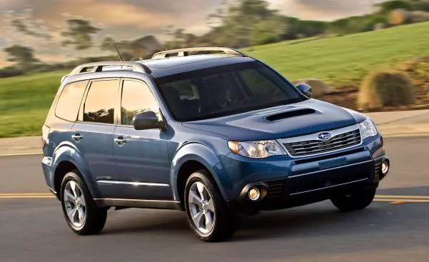 Subaru Forester angular front