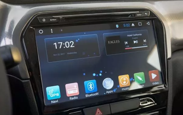 Suzuki Vitara 2018 touchscreen