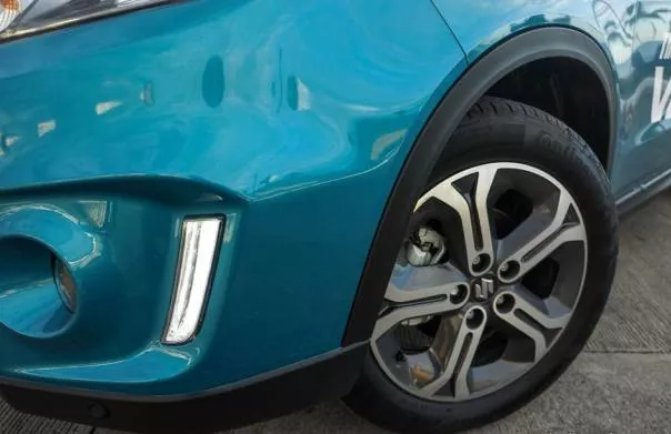 Suzuki Vitara 2018 alloy wheel