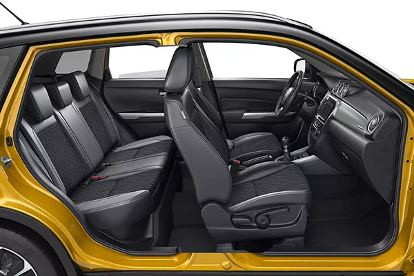 A picture of the Suzuki Vitara with its doors open