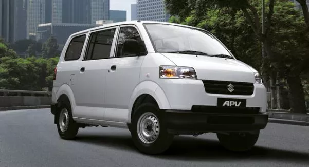 The Suzuki APV deserves to be one of the most popular cars in the same segment angular front of the Suzuki APV