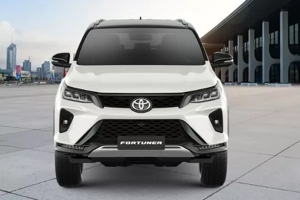 Toyota Fortuner Philippines front view