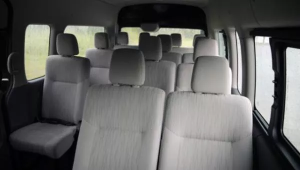 Nissan Urvan 2018 interior